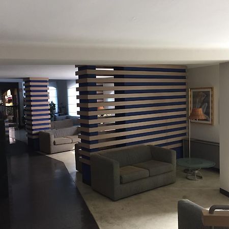Albergo Della Corona Binasco Exteriör bild