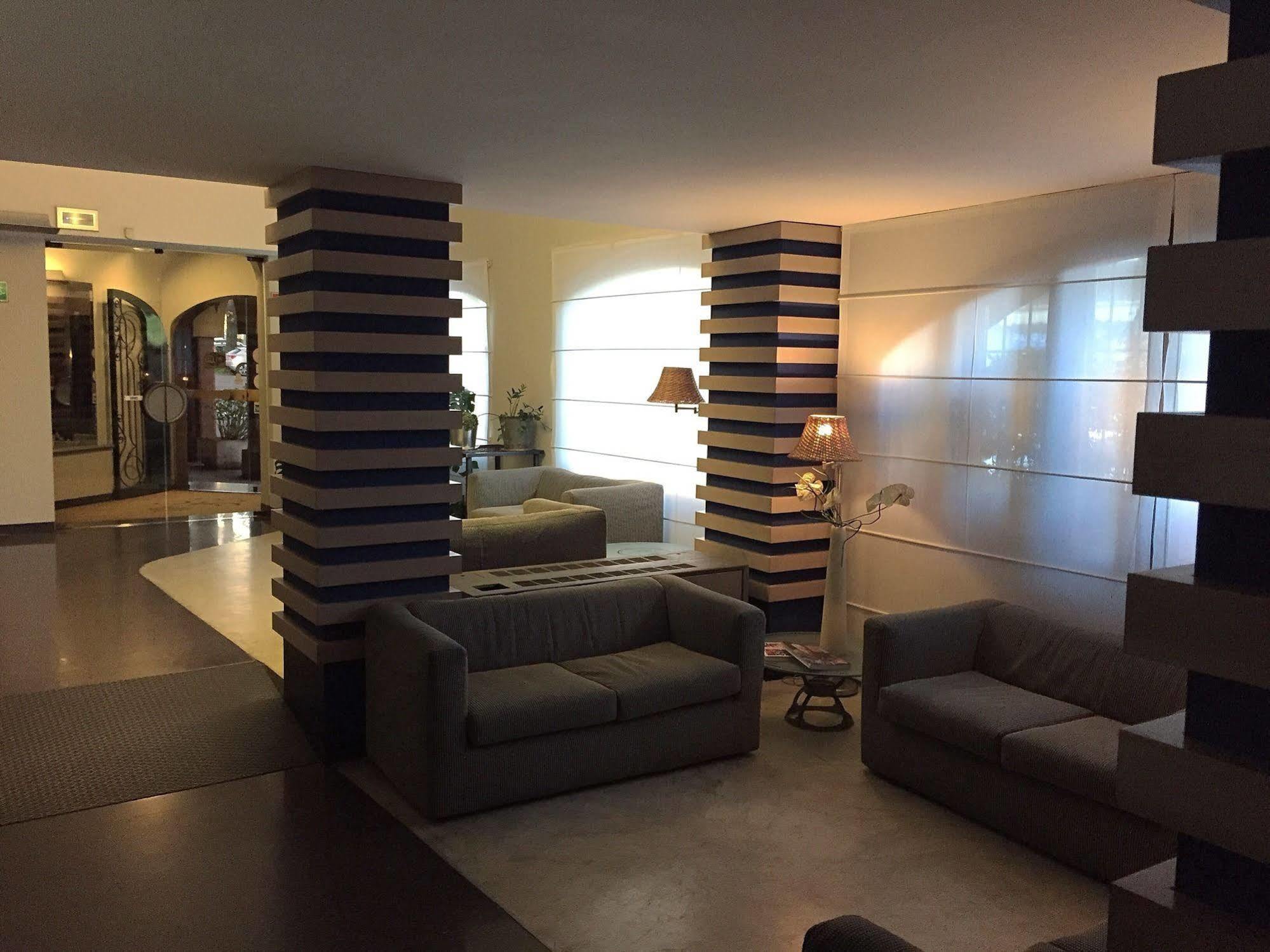 Albergo Della Corona Binasco Exteriör bild
